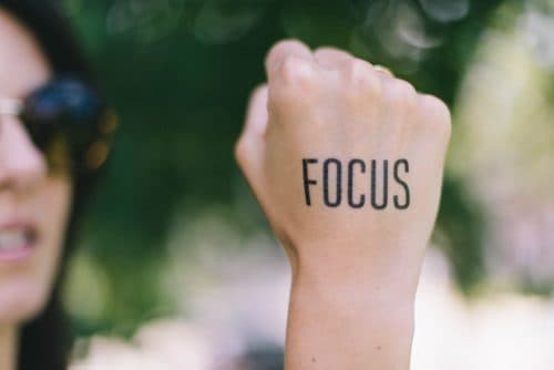 motivated-at-work-struggling-mentally-healthline-supportiv
